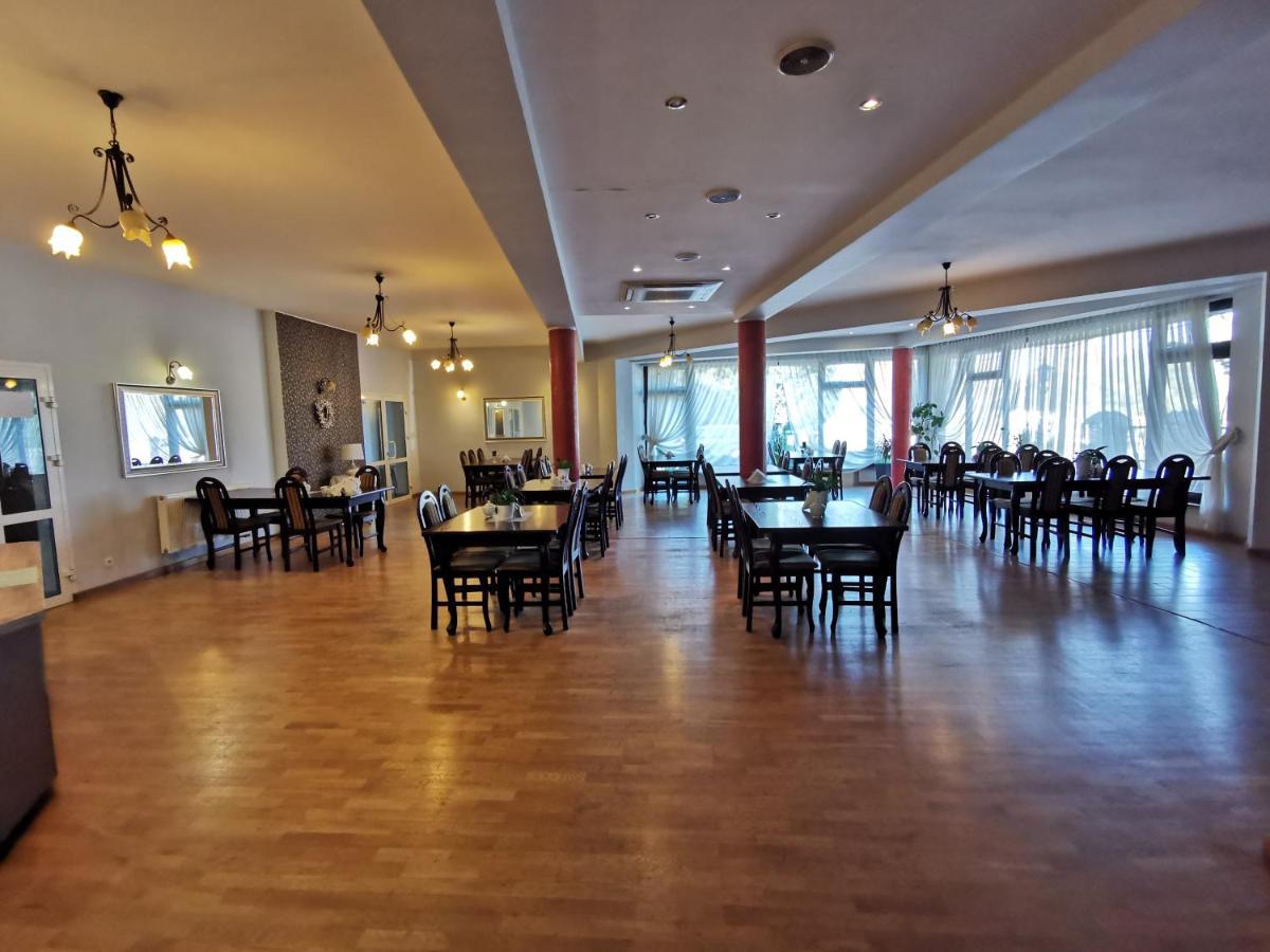 Hotel Zieliniec Познань Екстер'єр фото