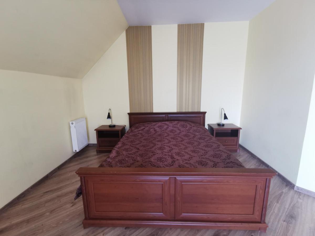 Hotel Zieliniec Познань Екстер'єр фото